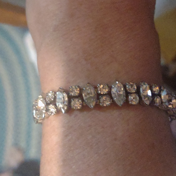 Rhinestone bracelet Price Firm - Picture 3 of 5